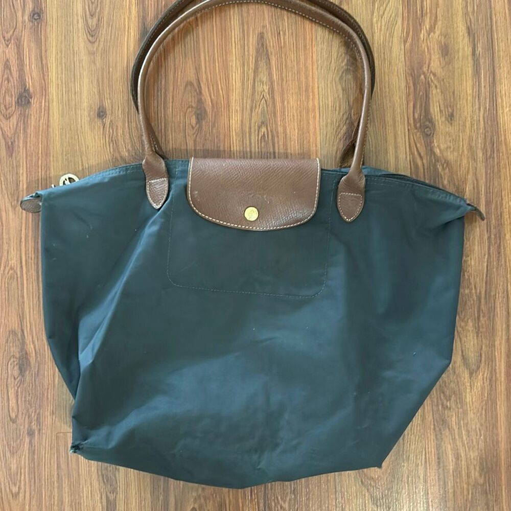 Longchamp Le Pilage dark gray tote bag